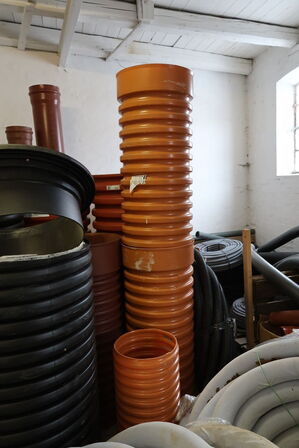 Div. Rør, slanger, kloakrør m.m.