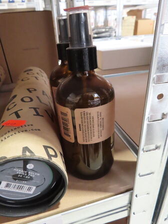 Diverse plastmåtter, m.v.