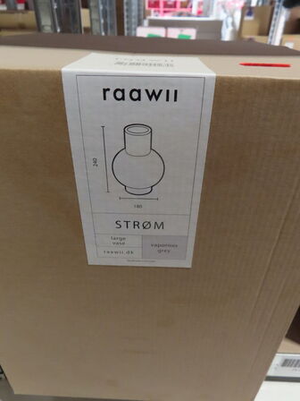 Vase RAAWII