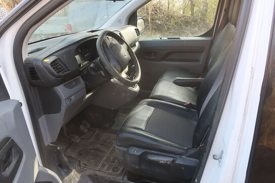 Varebil CITROEN JUMPY 2.0 BLUEHDI 120 HK