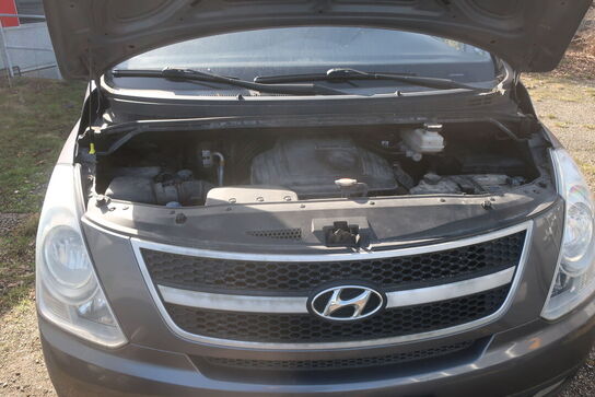 Varebil HYUNDAI H1 2.5 CRDI KASSEVOGN