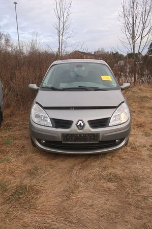 Personbil RENAULT SCENIC 2.0 16V (MOMSFRI)