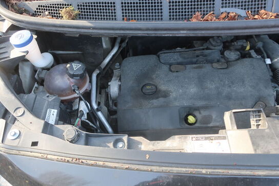 Varebil CITROEN JUMPY 2.0 BLUEHDI 120 HK