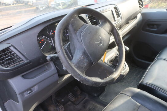 Varebil CITROEN JUMPY 2.0 BLUEHDI 120 HK