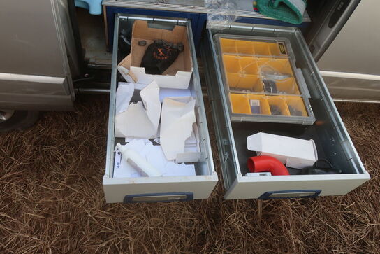 Varebil FORD TRANSIT CUSTOM VAN 2.0 TDCI - FWD (170 HK) med indhold