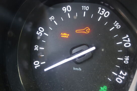 Varebil CITROEN JUMPY 2.0 BLUEHDI 120 HK