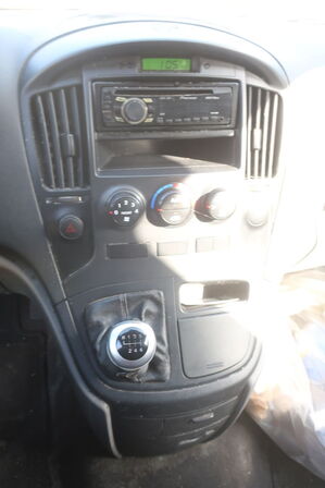 Varebil HYUNDAI H1 2.5 CRDI KASSEVOGN