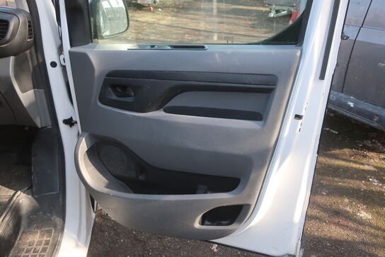 Varebil CITROEN JUMPY 2.0 BLUEHDI 120 HK