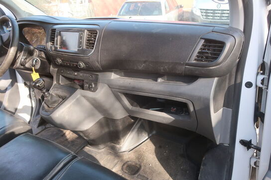 Varebil CITROEN JUMPY 2.0 BLUEHDI 120 HK