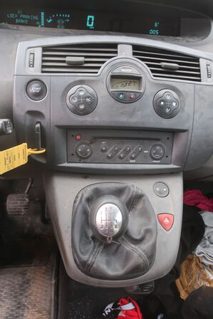 Personbil RENAULT SCENIC 2.0 16V (MOMSFRI)