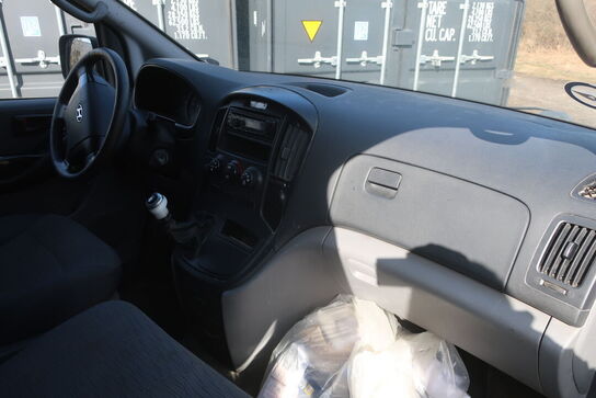 Varebil HYUNDAI H1 2.5 CRDI KASSEVOGN