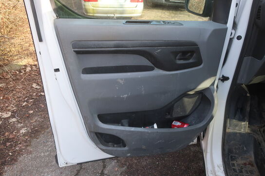 Varebil CITROEN JUMPY 2.0 BLUEHDI 120 HK