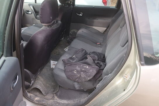 Personbil RENAULT SCENIC 2.0 16V (MOMSFRI)