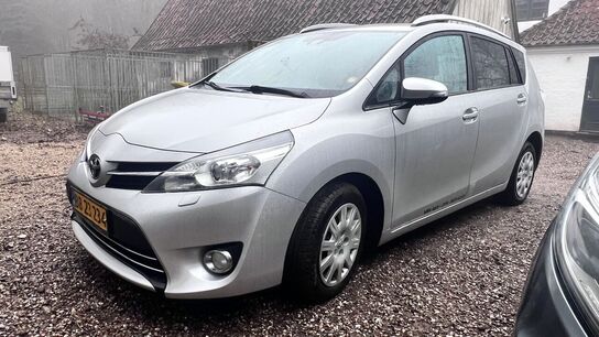 Varerbil toyota sportsvan 1.6 D-4d