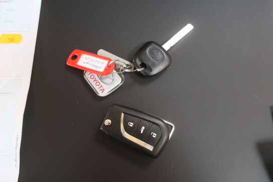 Varerbil toyota sportsvan 1.6 D-4d