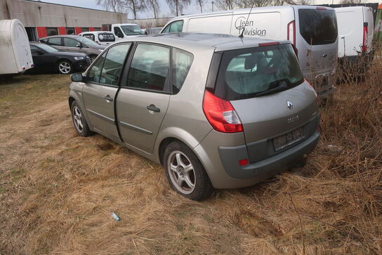 Personbil RENAULT SCENIC 2.0 16V (MOMSFRI)