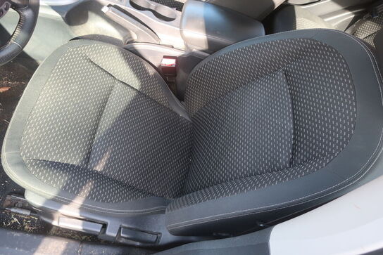 Personbil NISSAN QASHQAI 1.6 (momsfri)