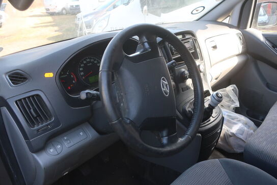 Varebil HYUNDAI H1 2.5 CRDI KASSEVOGN