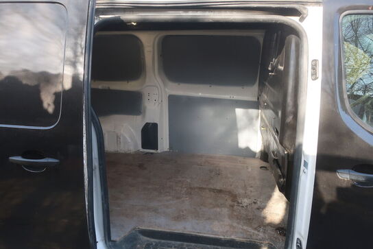 Varebil CITROEN JUMPY 2.0 BLUEHDI 120 HK