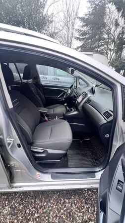 Varerbil toyota sportsvan 1.6 D-4d