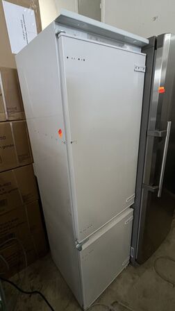 Køl/frys indbygning, brugt FRIGOR