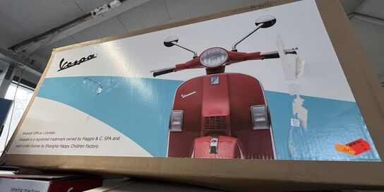 Børnescooter.  VESPA. 