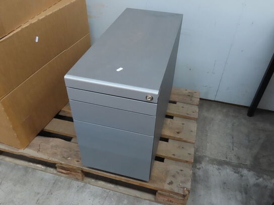 Skuffekasse med lås