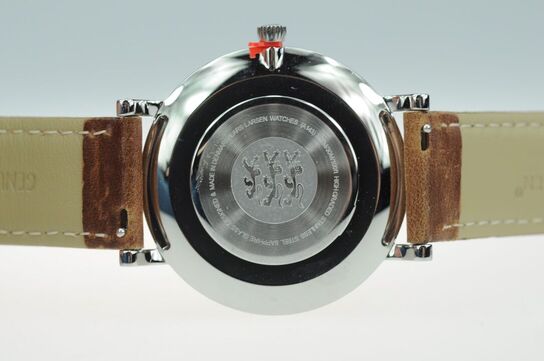 Herreur LARS LARSEN 42 mm.(229P18)