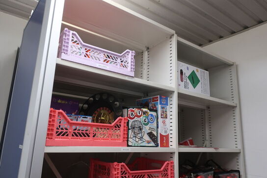 Alt indhold i reoler 