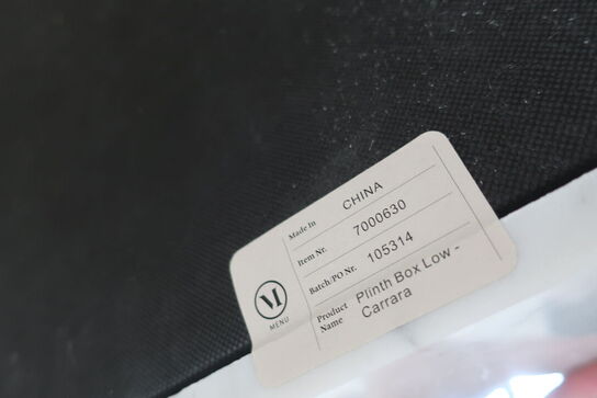 Sofabord MENU Plinth Box Low Carrara 