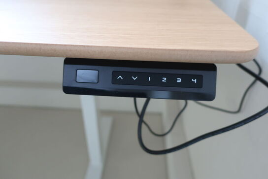 El. hæve/sænke skrivebord uden indhold