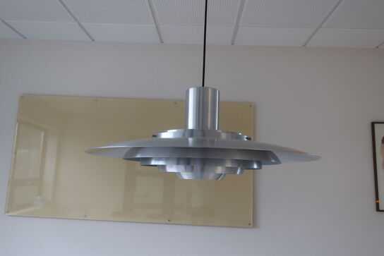 Pendel &TRADITION P376