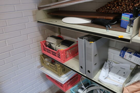 Soveposer, kontorinventar, scannere m.v. 