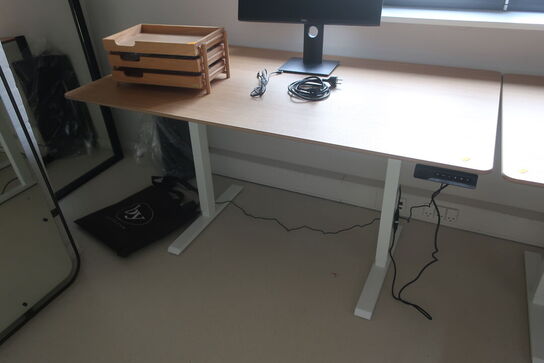 El. hæve/sænke skrivebord uden indhold