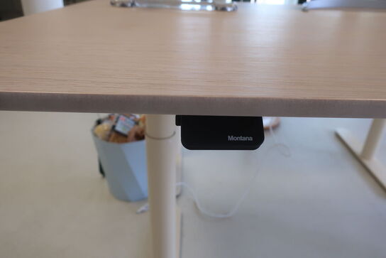 El. hæve/sænke skrivebord MONTANA uden indhold