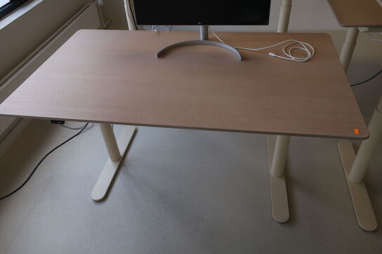 El. hæve/sænke skrivebord MONTANA uden indhold