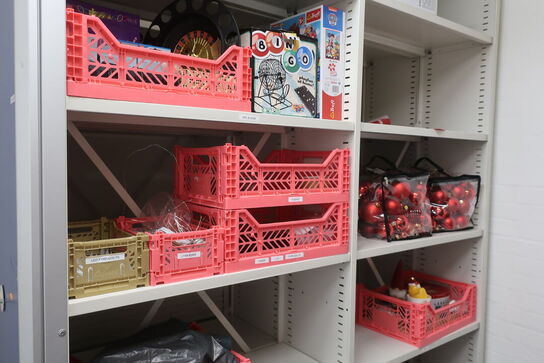 Alt indhold i reoler 