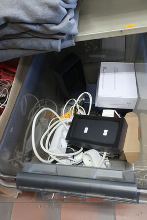 Diverse ledninger, stikdåser m.v. 