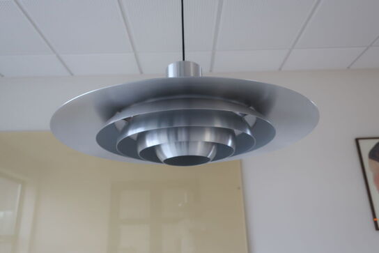 Pendel &TRADITION P376