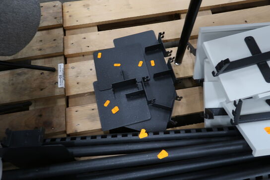 Reolsystem m. hylder, spejle og skabe