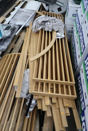 Lammelvægge i egefiner mv.