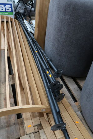 Reolsystem m. hylder, spejle og skabe