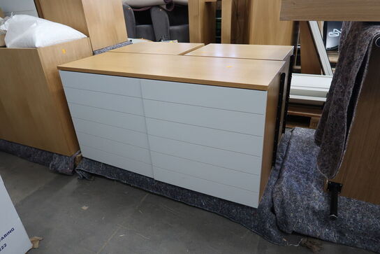 Reolsystem m. hylder, spejle og skabe