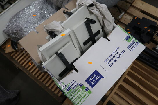 Reolsystem m. hylder, spejle og skabe