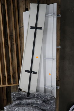 Reolsystem m. hylder, spejle og skabe