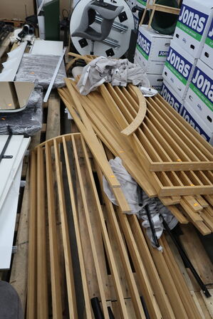 Lammelvægge i egefiner mv.