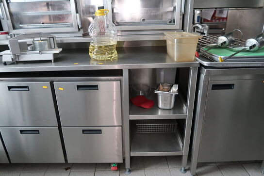 Rustfri stålbord med varmskuffe HATCO Drawer Warmer (varmeskabe medfølger ikke)