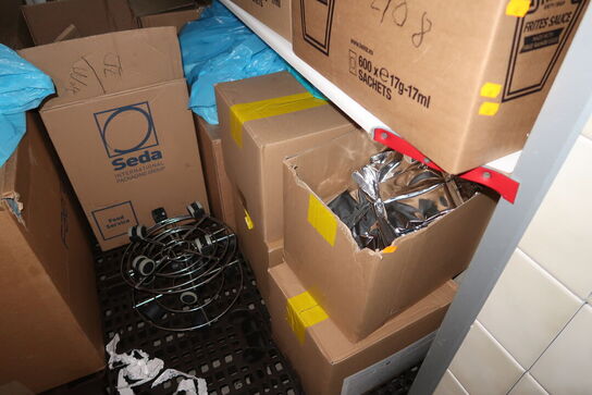 Div. Engangsservice, kildevand, juice m.m.