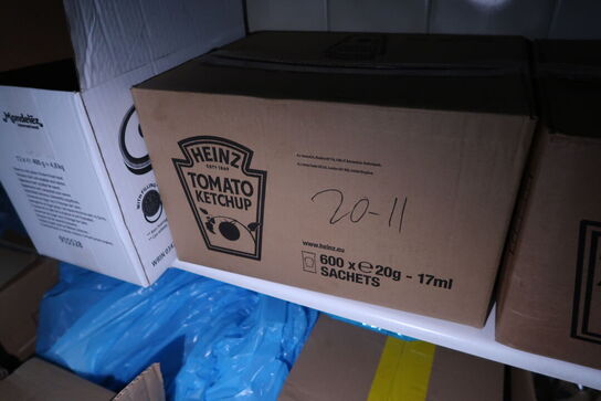 Div. Engangsservice, kildevand, juice m.m.