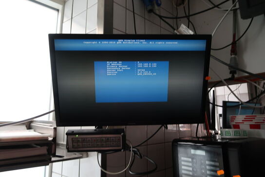 3 stk. computerskærme SAMSUNG, NEC samt betjeningspanel